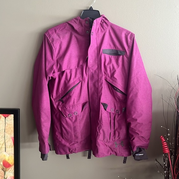 EUC WOMENS MEDIUM UNDEr ARMOUR COLD GEAR WINTER SNOW SKI JACKET - Picture 4 of 12